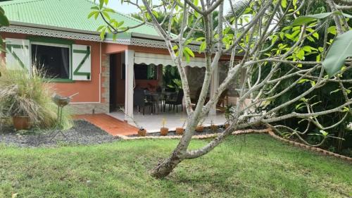 677les_gites_darles_bungalow_la_rose_ext2