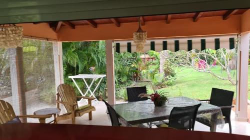 les_gites_darles_bungalow_la_rose_chambre_ext